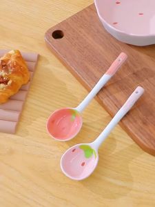 Bộ Thìa Gốm Sứ Hình Quả Dâu Tây Dễ Thương - 2/4/6 Chiếc Dùng Để Khuấy Mật Ong Cà Phê Cơm Bộ Đồ Ăn Lý Tưởng Cho Gia Đình Và Nhà Hàng