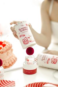 {"วาเลนไทน์เซ็ต 💖 Pepa Pepa Eau De Parfum กลิ่น Romance Holiday พร้อมน้องหมีสูงสุด ราคาถูกต้อง (Limited Edition)"}