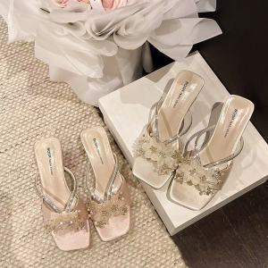 French Sweet Diamond Flower Decoration Square Open-toe Slip Ons Slippers Match Skirt Women Pink High Heels Mules Wedding Pumps