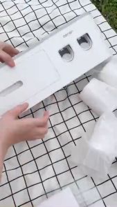 Bộ 2 Nhả Kem Đánh Răng Tự Động Oenon - Kệ Cài Bàn Chải Đánh Răng Thông Minh Dán Tường Nhà Tắm