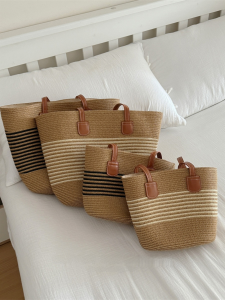 French Style Straw Woven Tote Bag Beach Commute Large Capacity Shoulder Bag Simple Stripe Beachside Bag for Travel And Holiday