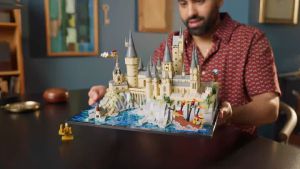 LEGO Harry Potter 76419 Hogwarts Castle and Grounds Building Set (2660 Pieces)