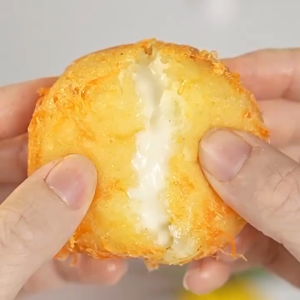 【240g/6枚】爆浆小贝肉松球 爆浆蛋糕 流心面包 Meat floss Shellfish cake burst pulp flow heart bread healthy and nutritious breakfast pastry heart