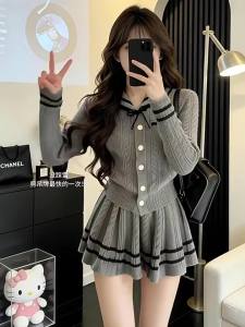 SENWA | Đầm Phong Cách Học Sinh Len Xám