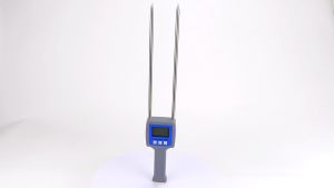 เครื่องวัดความชื้นแบบมืออาชีพเครื่องวัดน้ําพร้อมโลหะสําหรับเศษไม้ ขี้เลื่อย ผง ก้อนหญ้าแห้ง พีท