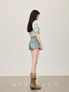 High Waist Loose Fit Light Wash Denim Shorts Womens Summer Casual High Waist Comfortable Breathable Zipper Closure Jeans Shorts