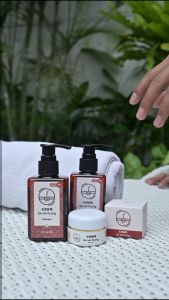 QU XIE FA JING 1 Salep + 2 Shampoo – Perawatan Rambut Anti Ketombe Gatal Rontok Lepek Bercabang Kontrol Minyak