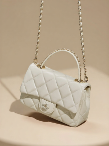 Josiny | Quilted Metal Chain Crossbody Handbag