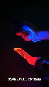 Dao Đồ Chơi Cyberpunk LED 7 Màu Biến Hình | Dao Phóng Phát Sáng | Đồ Chơi Giải Trí Quà Tặng Cho Bé