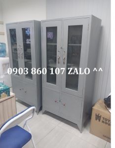 Tủ hồ sơ kính màu xám dành cho văn phòng cao 1m8 ngang 90cm sâu 45cm hình thật