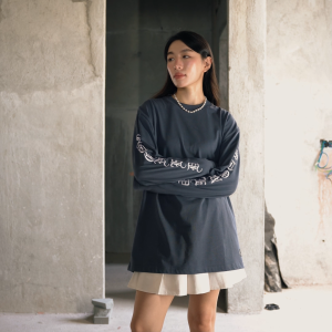 Stoned WBB25 : Letter L/S Tee Navy