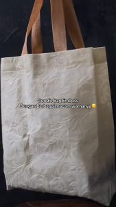 (12 Pcs) Goodie Bag standing handle emboss 25 x 35 Tas Spunbond Tali emboss/ tas hajatan tali sedang