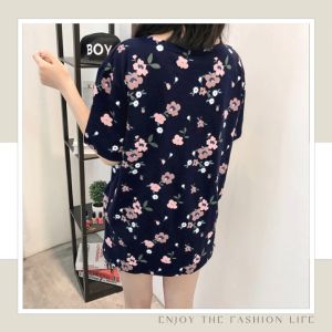 LHSunday เดอะเบส เสื้อยืดแฟชั่นผู้หญิง เป็นงานผ้ายืดเนื้อนิ่ม สวมใส่สบาย ตกแต่งลวดลายดอกไม้ ราคาสุดคุ้ม ของดีๆแบบนี้ห้ามพลาด