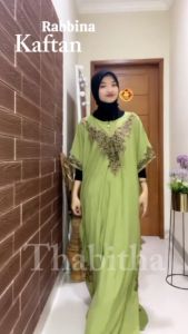 Kaftan Terbaru Wanita: Desain Elegan & Mewah