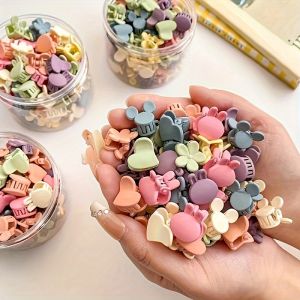 30 pieces of resin small-sized hair clips everyday gift accessories—ideal for creating a romantic Valentine’s Day look.