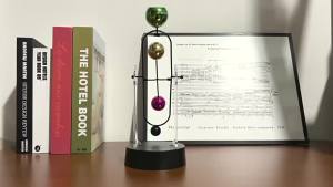 Newton Pendulum Perpetual Motion Decor Modern Minimalist Home Office Artwork Creative Chaos Ornaments Gift