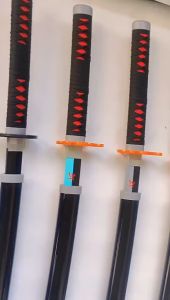 104cm Japan Anime Cosplay Demon Slayer Sword Anime Cosplay katana Props Japan Anime Collectible Espada Madeira Katana Tanjiro Zenitsu Samurai Kimetsu no Yaiba Adereços Catana