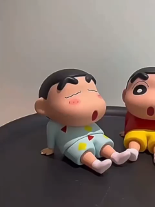 Cartoon Cute Crayon Sinchan (12cm) Creative Desktop Phone Stand Office Action Figures Lazy Mobile Phone Holder Support