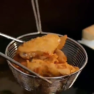 Newyorkbigsale กระชอนตักอาหาร ตักของทอด กระชอนสแตนเลส No.Y2259