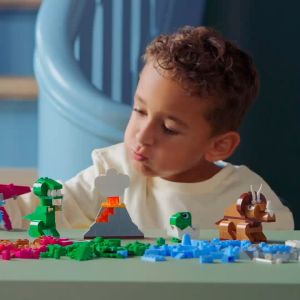 LEGO Classic 11041 Creative Dinosaurs (450 Pieces) Balok Mainan Anak (5 Tahun+)