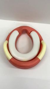 SKISOPGO  ที่รองชักโครกเด็ก PVC กระโถนเด็กฝึกขับถ่าย ฝารองชักโครกเด็กรุ่นมงกุฎ ลายตัวการ์ตู