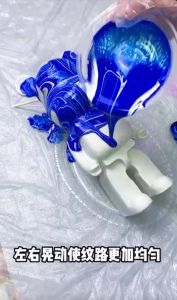 White Embryo Violent Bear Piggy Coin Bank Fluid Bear DIY Bearbrick Keychain Resin 创意暴力熊流体颜料流体熊白胚DIY储钱罐手工树脂摆件 A954