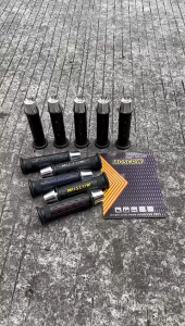 PAKET 2IN1 HANDGRIP HG77 SBJ233 MOSCOW SET KIRI KANAN FULL KARET GRIP HG 55 MOSCOW HG77 HG66 SARUNG GAS HANDLE + BANDUL STANG CNC MODEL PCX CHROME JALU STANG JUMBO HAN FAT KIRI KANAN UNIVERSAL MIO SPORTY SCOOPY BEAT VARIO FINO MIO J MIO 3 AKSESORIS MOTOR