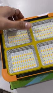 LEDs Solar Flood Light Emergency Working Lamp IP66 Waterproof