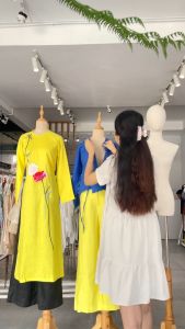 MaxMessi - Áo dài DONG2 hoa thêu đối đầu