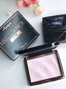 M425 HOJO หน้าฉ่ำ ผิวโกลว์ หน้าเรียว มิติ เม็ดสีแน่น ติดทนนาน ไฮไลท์หน้าเงา