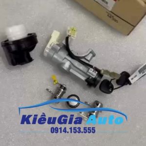 Bộ khóa điện cánh cửa Kia K250 2017 819054E030 Chính hãng