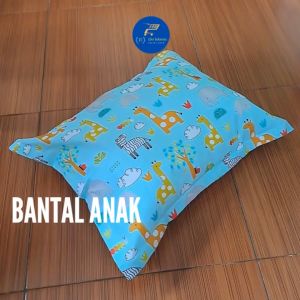 PROMO! Set Bantal & Guling Karakter Motif Laki-Laki & Perempuan