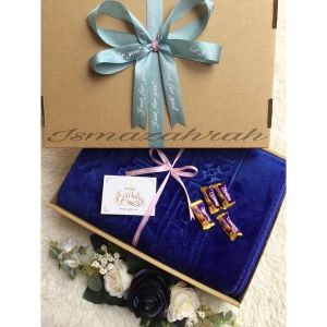 CLEARANCE Gift box Surprise Box Sejadah Gebu Gift Box Hadiah Birthday Hadiah Kahwin Hadiah Tunang Hadiah Bersara Hadiah Hari Guru Hadiah Selamat Hari Jadi Sejadah Tebal Sejadah Ismazahrah