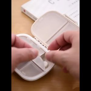 Pill Box Organizer Medicine Case Container Storage 7 Day Sealed Portable Travel Kotak Ubat Harian Pil  8格密封药盒