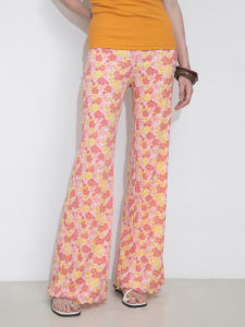 Pink Flowered Texture Knitted Slimming Flared Casual Pants