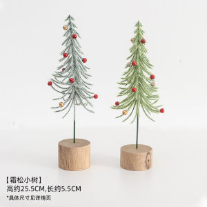 Mini Christmas Tree Red Fruit French Style Decorative Tabletop Ornament for Western Restaurant Coffee Shop Kitchen Window