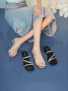 Josiny | Silver Female Easy-Wear Sandals Slipper