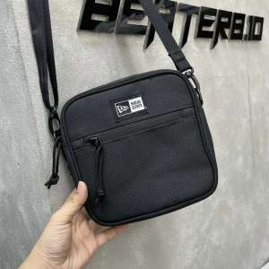 CHÍNH HÃNG - TÚI ĐEO CHÉO NEW ERA SQUARE SHOULDER BAG BLACK - 13552459