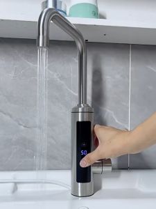 (CÓ CHỈNH NHIỆT ĐỘ) máy nước nóng trực tiếp tại vòi tặng ổ cắm chống giật