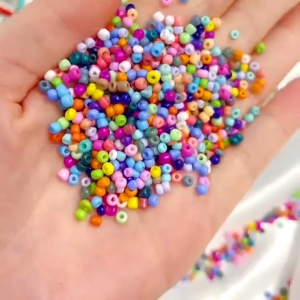 ManilaGo 2/3mm Painted Glass Rice Beads Fashion Accessories for Bracelet Necklace Jewelry Making