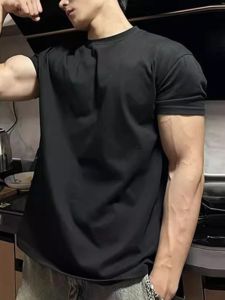 Mens Sporty Short Sleeve T-Shirt Fitness Breathable Regular Fit round Neck Casual Wear Summer New Style American Small Collar