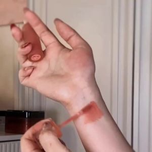 PERIPERA OVER BLUR TINTVelvety Texture&Matte FinishNon-Drying&Non-Sticky FormulaSmudge-ProofKorean CosmeticKorean Makeup