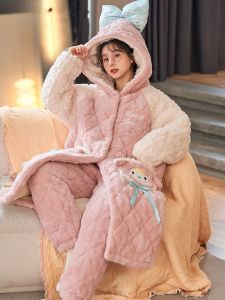 MiiOW | ชุดนอนผ้าขนแกะสีชมพู 3 ชั้น ผ้าขนแกะผสมผ้าฝ้าย ฤดูใบไม้ร่วง/ฤดูหนาว ชุดนอนผู้หญิง แขนยาว ปกตัว ผ้าขนแกะหนา ชุดนอน