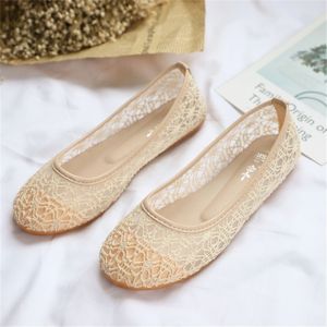 Giày Vải Lưới Thoáng Khí Cho Nữ Thoải Mái Phong Cách Thường Ngày Đế Bằng In Họa Tiết Hoa Kích Thước Lớn Có Sẵn