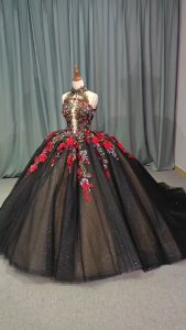 GAUN PERNIKAHAN BERKILAU HALTHER NECK BUNGA DI BAHU DAN DI DADA DENGAN BALLGOWN PUTRI KERAJAAN