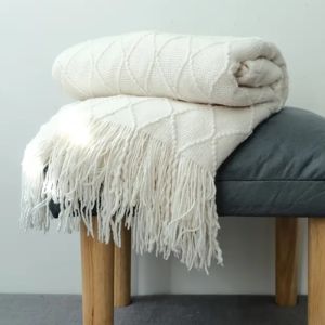 White Oversized Gift Throw Blanket with Tassels Soft Boho Bed Throw Blankets Cozy Knitted Throw Blanket Knit Farmhouse Blankets
