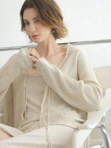 COCOBELLA | Elegant Commute Suitable Slim Knit Cardigan