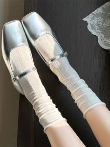 ผู้หญิง สีขาว ลูกไม้ ถุงเท้ากลวง ฤดูร้อน ถุงเท้าแบบบาง ระบายอากาศได้ดี ผ้าฝ้าย ถุงเท้ายาวถึงเข่าสีบริสุทธิ์ดูดซับความชื้นผ้า