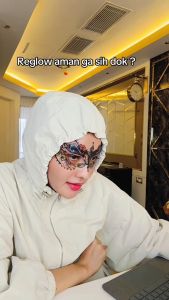 FACIAL WASH REGLOW BY DR SHINDY