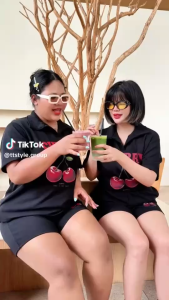 JMTT67 ชุดเซ็ท2ชิ้น สกรีนลายเชอรี่ เนื้อผ้าวูลเวฟ ชุดแฟชั่นผู้หญิง ไซส์ 1 & 2 เสื้อคอปก กางเกงมีกระเป๋า ใส่สบาย รีดทับได้